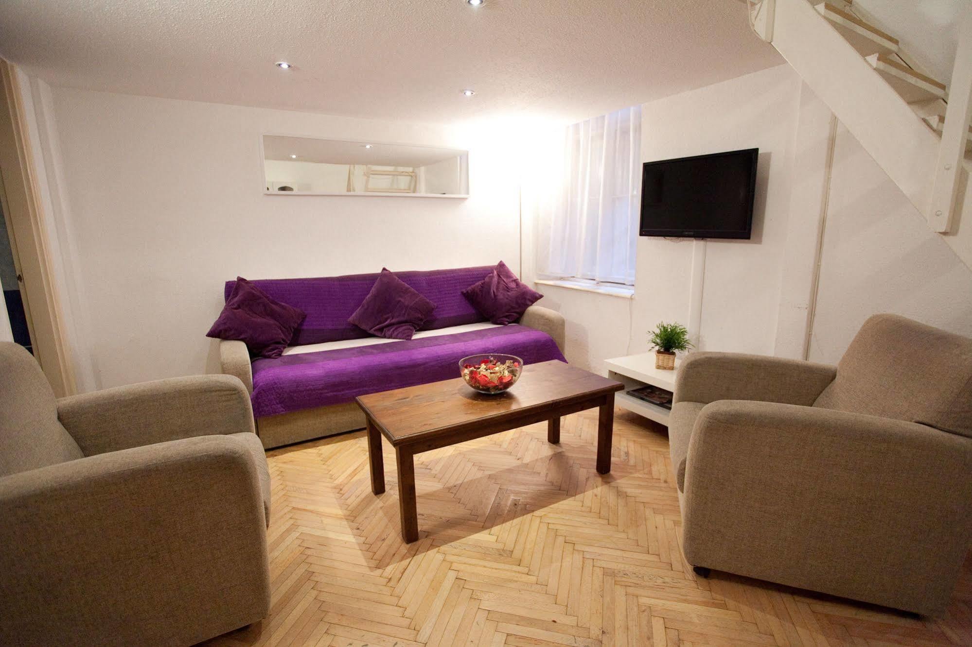 Easy Flat Opera Apartment *
