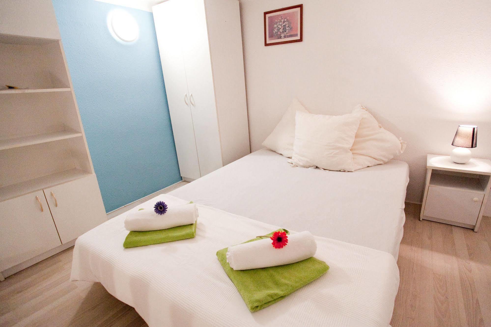 Easy Flat Opera Apartment *
